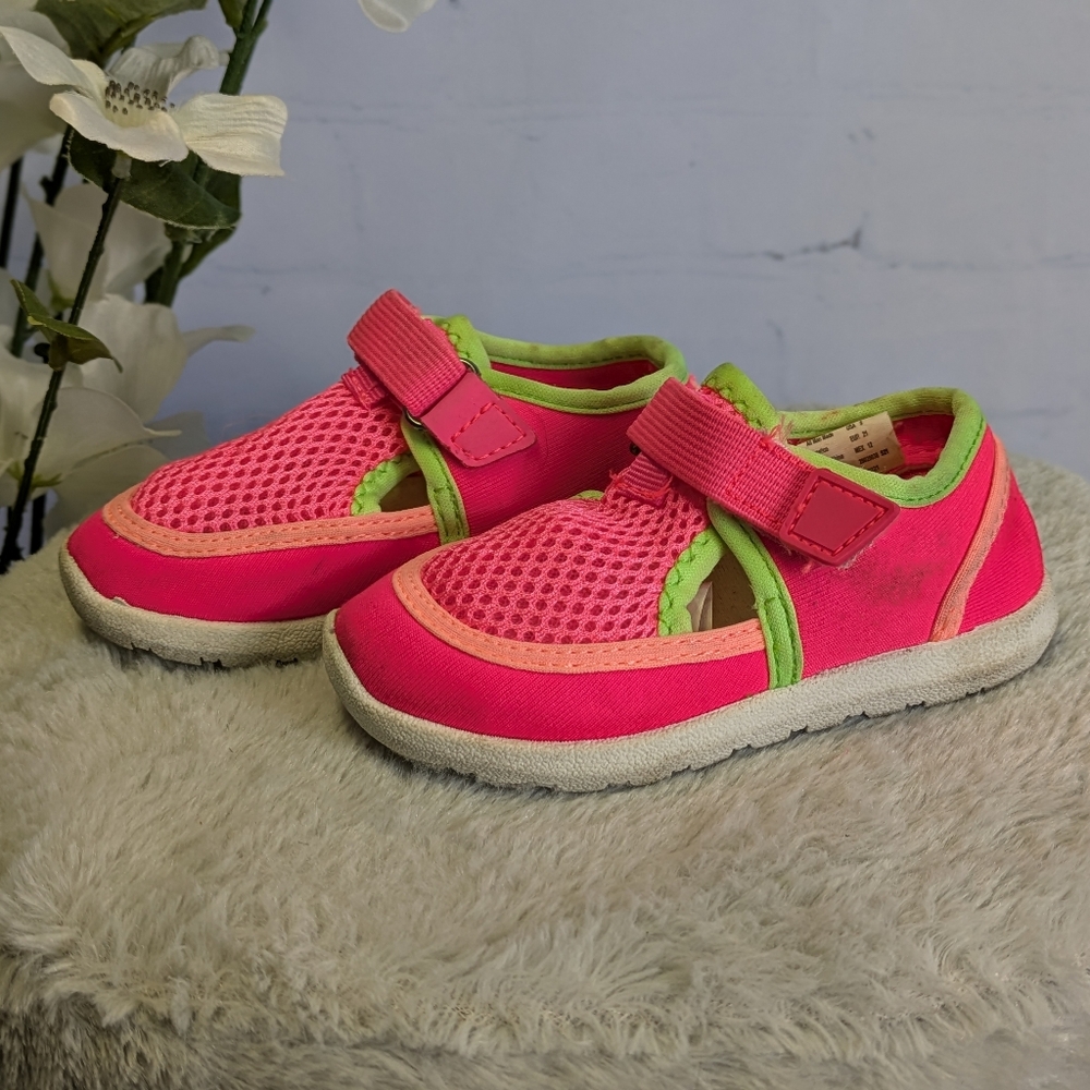 Wonder Nation Pink and Green Water Shoes with Breathable Mesh
